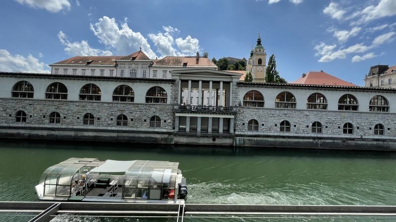 From Zagreb: Ljubljana and Lake Bled Guided Day Trip - Lake Bled: the day’s scenic centerpiece
