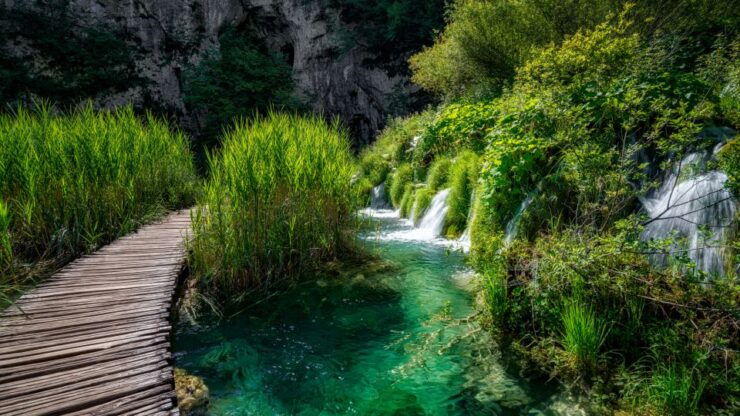 From Zagreb to National Park Plitvice Lakes Day Trip - Trip Duration and Availability