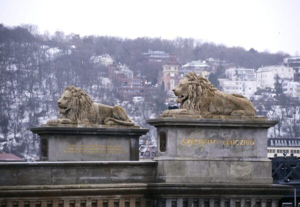 From Zagreb: Transfer to Budapest - Captivating Essence of Cities