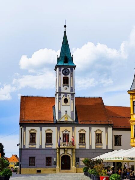 From Zagreb:Discover North Croatia, Museums, Castle and City - Frequently Asked Questions