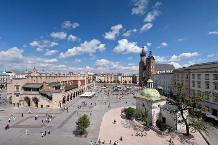 From Zakopane: Krakow Old Town Private Guided Day Trip - Experience Highlights