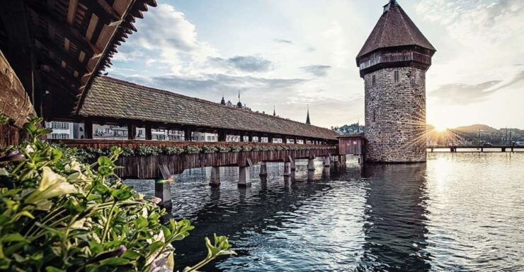 From Zurich: Day Trip to Lucerne With Optional Yacht Cruise - Scenic Train Journey
