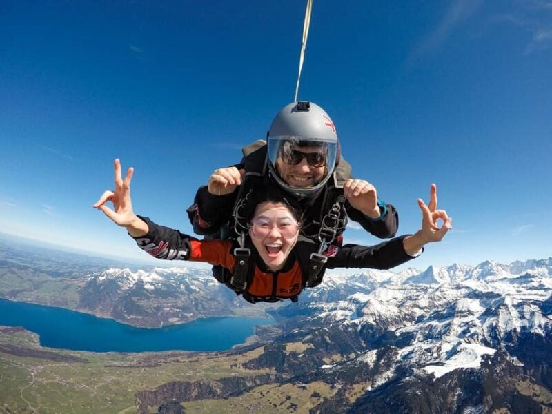 From Zurich: Interlaken Skydiving & Scenic Flight Adventure - Experience Highlights