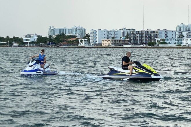 Ft. Lauderdale: Hollywood Beach Jet Ski Rental - Full Description