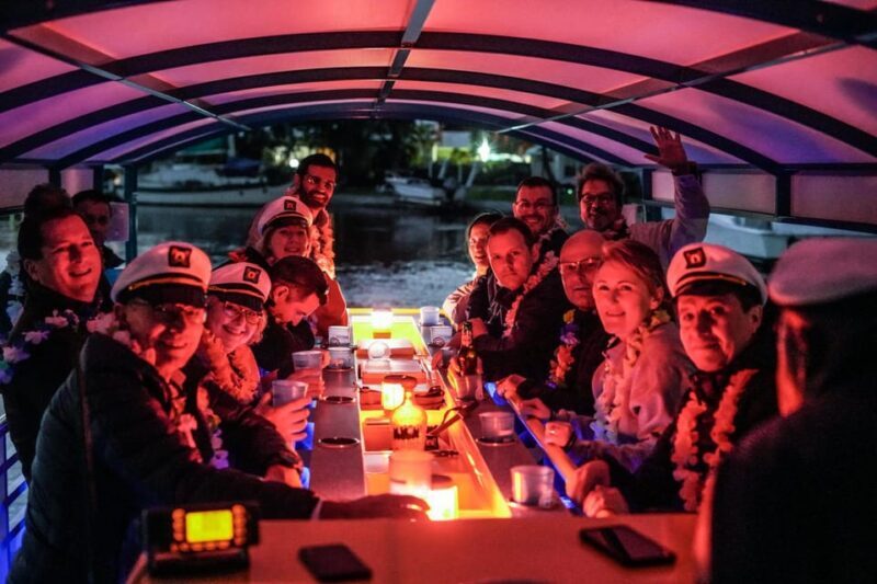 Ft. Lauderdale: Nighttime Sightseeing Catamaran Tour - Group Size and Atmosphere