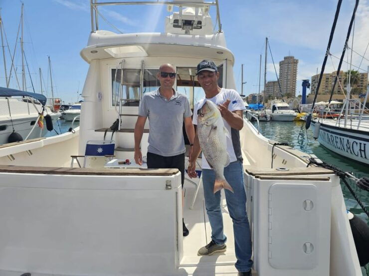 Fuengirola: Amazing Fishing Trip - Crew and Safety Measures