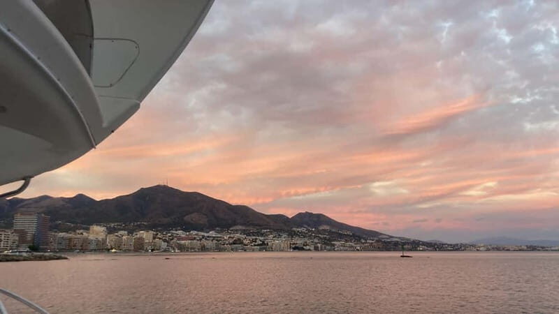 Fuengirola: Sunset Boat Tour - Cocktail Dinner & Champagne - What to Expect from the Fuengirola Sunset Boat Tour