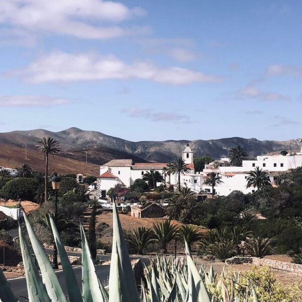 Fuerteventura: Betancuria - Hike, History & Goat Farm - Sample Local Products