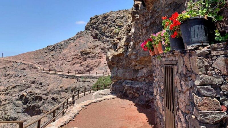 Fuerteventura Hiking up the Holy Mountain El Cardon - Tour Details