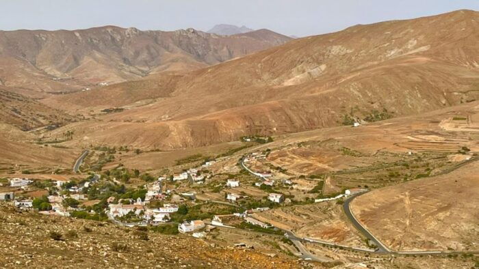 Fuerteventura: Island Highlights Guided VIP Sightseeing Tour - Playa De Sotavento De Jandía: Scenic Views