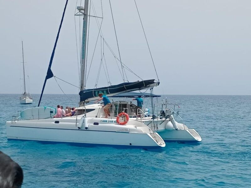 Fuerteventura: PRIVATE Catamaran All Inclusive Lobos in - Key Points