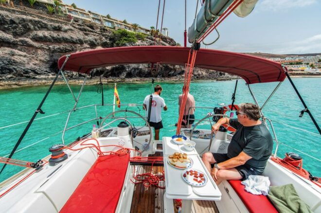 Fuerteventura: Sailing With Snorkeling and Dolphin Watching - Meeting Point and Important Reminders