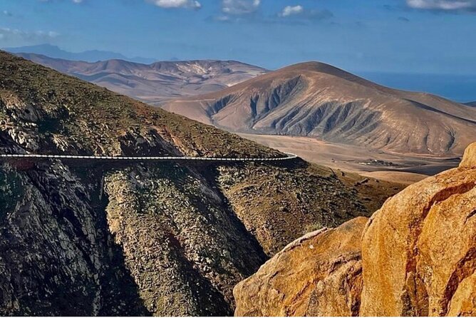 Fuerteventura: SIGHTSEEING Guided Island Group Tour. R30 - Tour Overview