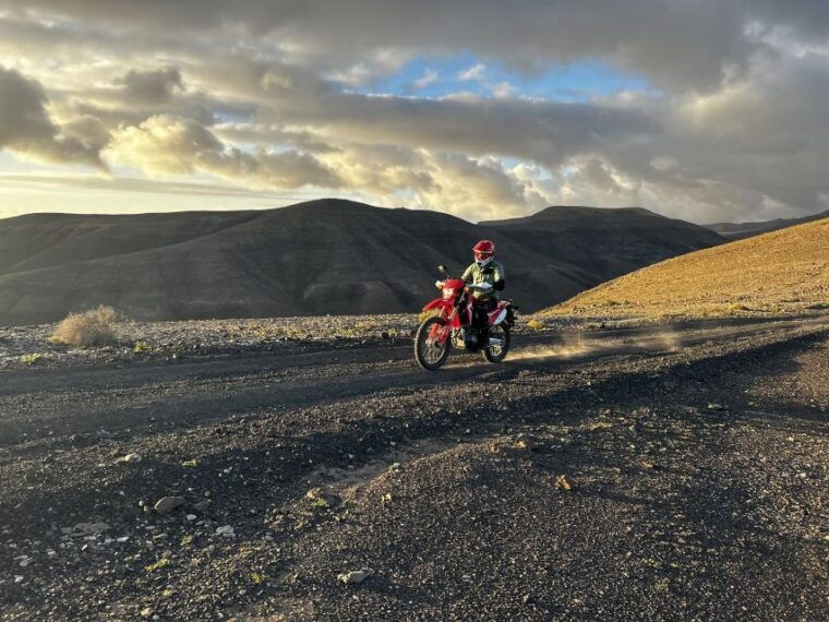 Fuerteventura South: Enduro Trips on Motocycle/Lic. B,A1&2,A - Riding Experience