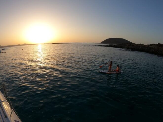 Fuerteventura: Sunset Catamaran Trip to Lobos Island - Booking and Reservations