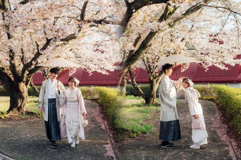 Fuji Kawaguchiko Kimono Rental Experience | 500+ Styles, Free Hairstyling - Should you book it?