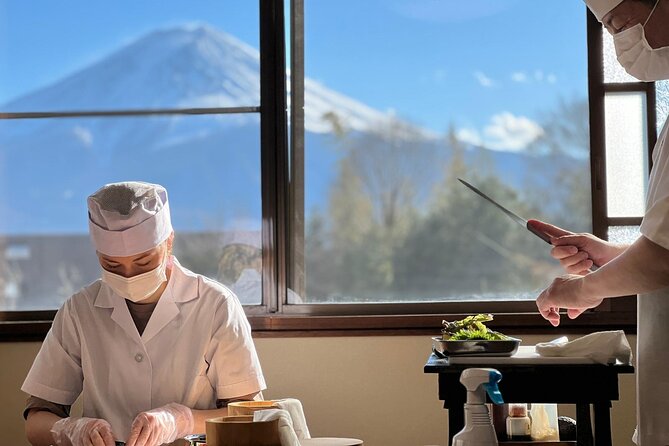 Fujisan Sushi Making Lesson - Included in the Lesson