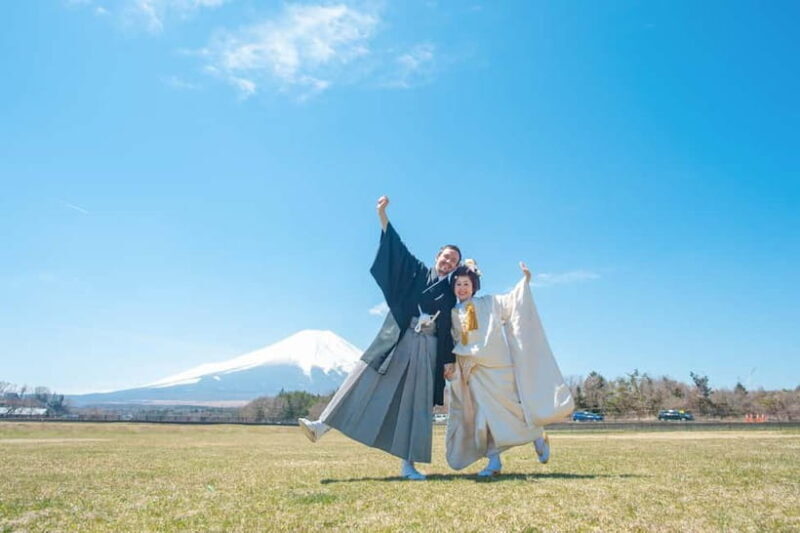 Fujiyoshida: Wedding Dress Rental and Photo Shoot - An In-Depth Look at the Experience