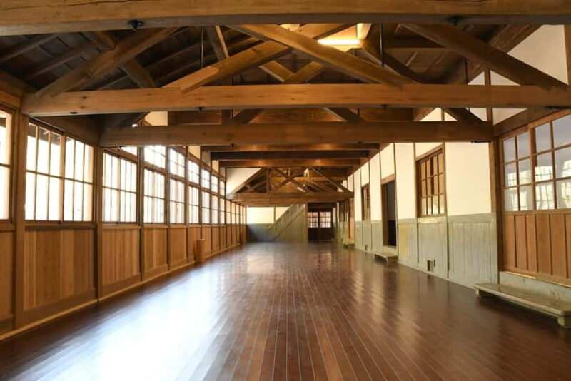 Fukiya: Bicchu Fukiya Virtual Tour with XR Glasses - The Former Fukiya Elementary School  