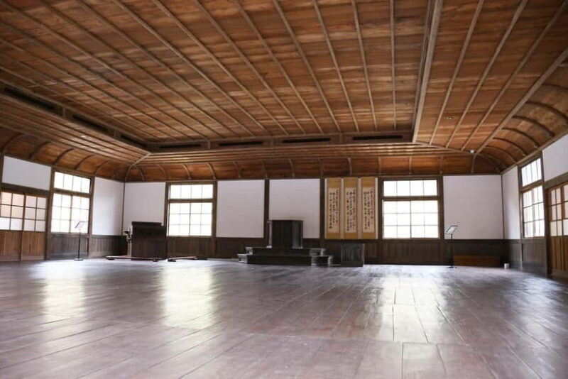 Fukiya: Bicchu Fukiya Virtual Tour with XR Glasses - The Value for Money  