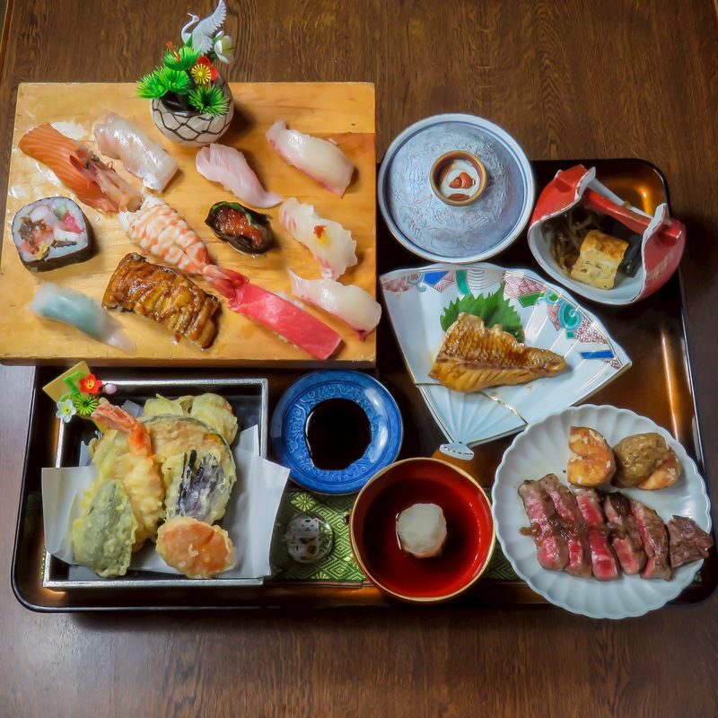 Fukuoka: Japanese Cuisine Making Experience Kuidaore Honjin - The experience at a glance