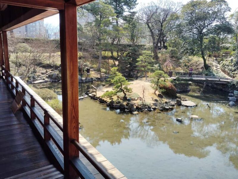 Fukuoka: Kokura Castle and Garden Guided Tour - Kitakyushu - Exploring Kitakyushu and Kokura: What You Can Expect
