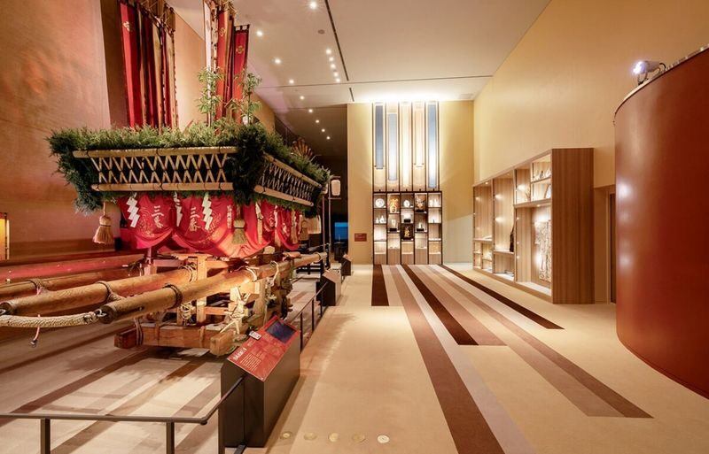 Fukuoka Mojiko & Mt. Sarakura Night View Guided Day Tour - A full day beyond Fukuoka