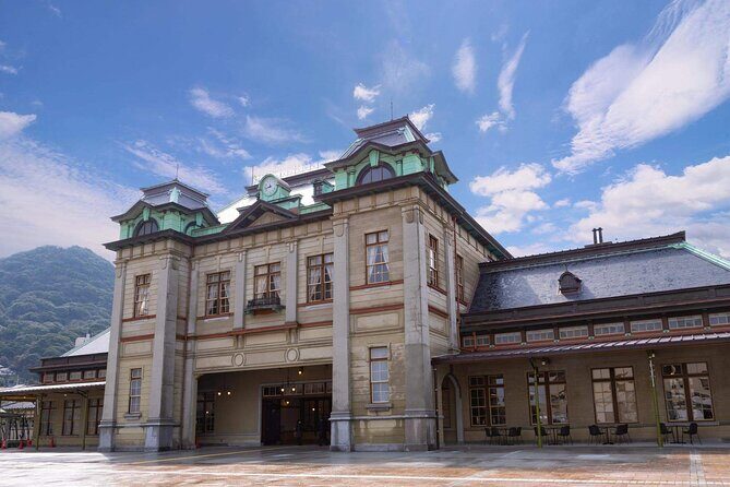 Fukuoka Mojiko Retro Shimonoseki and Kokura Castle Full Day Tour - Who Is This Tour Best For?