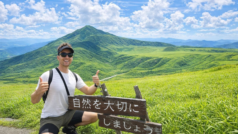 Fukuoka Mount Aso and Kurokawa Onsen Volcano Day Trip Experience - From Fukuoka to the Aso region