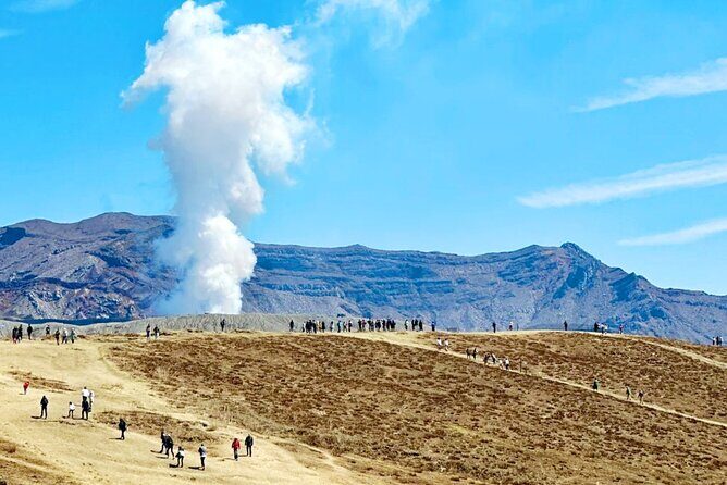 Fukuoka: Mt.Aso, Miyazaki, Takachiho Gorge boat/Beef Lunch Tour - Who Would Love This Tour?