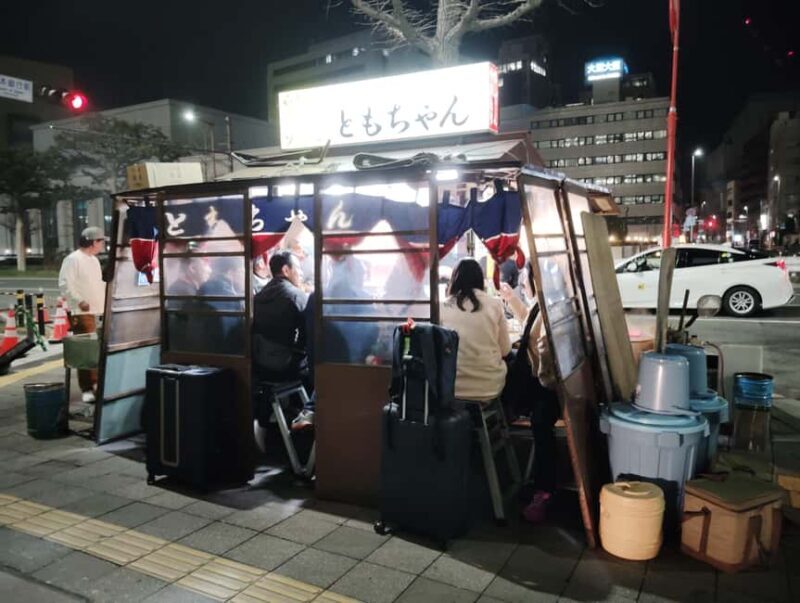 Fukuoka: Nakasu Food Stall Private Guided Tour with Tastings - The Atmosphere