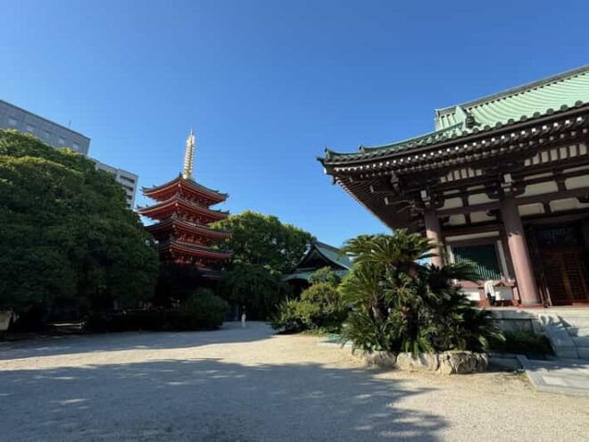 Fukuoka: Port Tower, Old Hakata, and Architectural Wonders - Architectural Marvels of Fukuoka
