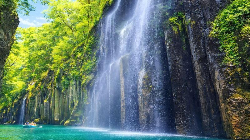 Fukuoka Takachiho Gorge & Amanoiwato Shrine Full-Day Guided Tour - The long ride from Fukuoka is part of the deal