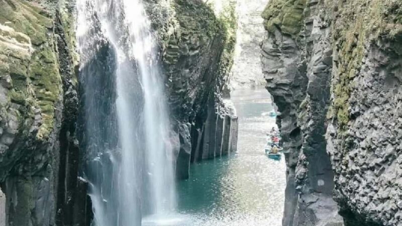 Fukuoka: Takachiho Gorge and Kumanoimasu Shrine Day Trip - Who Will Love This Tour?
