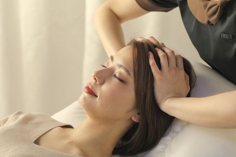 Fukuoka Tenjin | Ultimate Dry Head Spa & Body Relax - What the prices include, and what they buy you