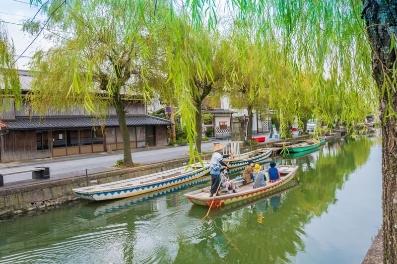 Fukuoka Yanagawa Canals Full-Day River Cruise with Mari Craft - Mari Craft: a patient, step-by-step workshop