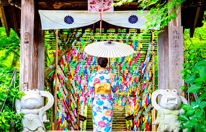 Fukuoka Yufuin & Attack on Titan Museum Full-Day Tour - A temple stop and the day’s changing pace