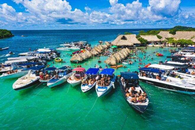 Full Day 5 Must-See Places in the Rosario Islands - Cocotera or Encantada Island