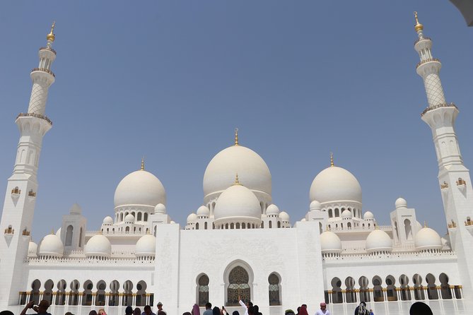 Full Day Abudhabi City Tour With Ferrari World Theme Park Ticket - Experiencing the Luxury of Emirates Palace