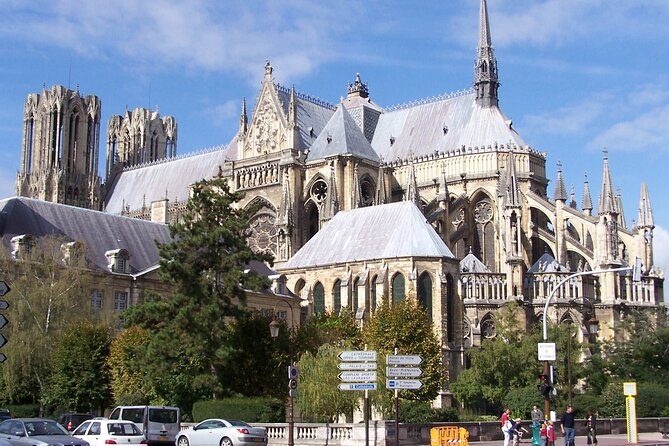 Full Day All-Inclusive Tour in Champagne From Paris in a Minivan - The Sum Up