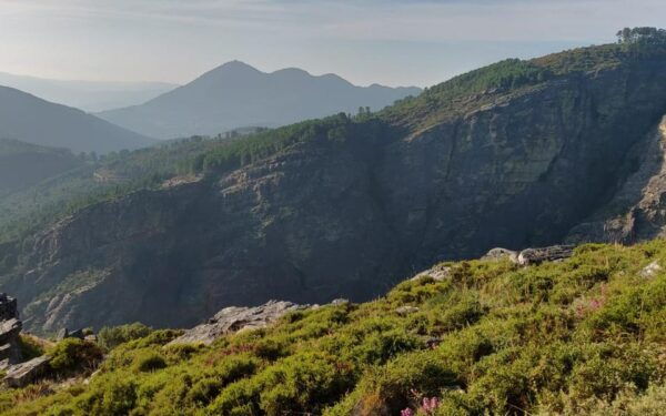 FULL DAY - ALVAO PARK - FISGAS ERMELO WATERFALLS W/ TRANSFER - Cancellation Policy