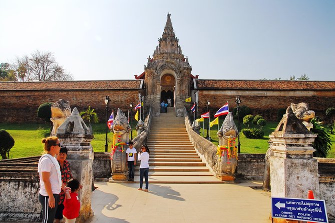 Full Day Ancient Lamphun and Hariphunchai Tour From Chiang Mai With Lunch - Hariphunchai Highlights
