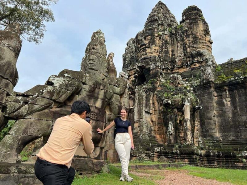 Full Day Angkor Wat Temple Tour from Phnom Penh All Incluive - Practical Considerations