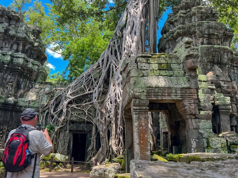 Full Day Angkor Wat Tour from Phnom Penh All Inclusive - A reliable driver is more than a transfer