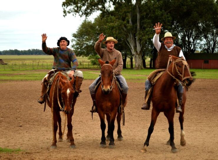 Full-Day at Santa Susana Ranch With BBQ, Drinks and Show - Good To Know