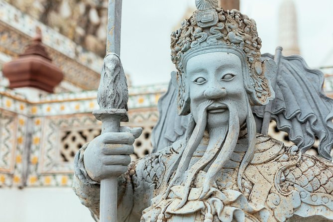 Full Day Bangkok PRIVATE City Tour With Locals - Wat Trimit & Wat Pho Tickets - Tour Overview and Itinerary