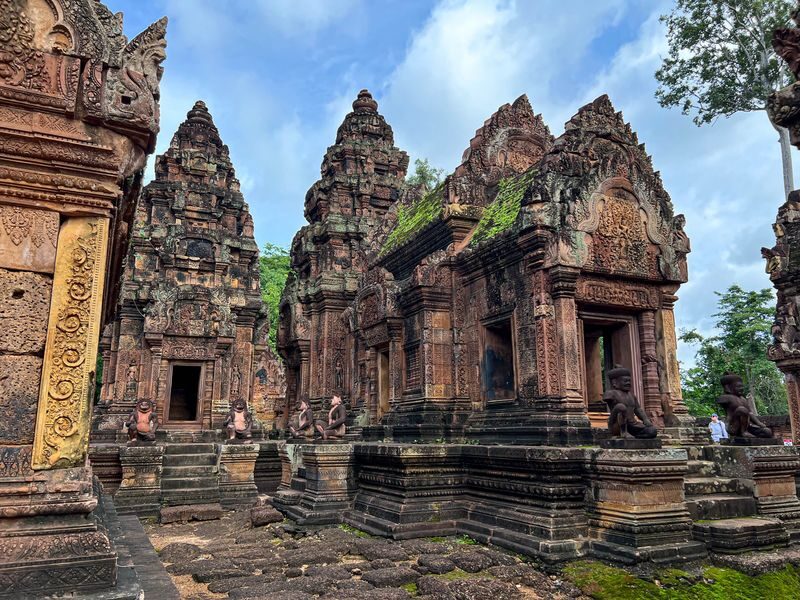 Full Day Banteay Srei Beng Mealea and Koh Ker Tour from Siem Reap - What to know before you book