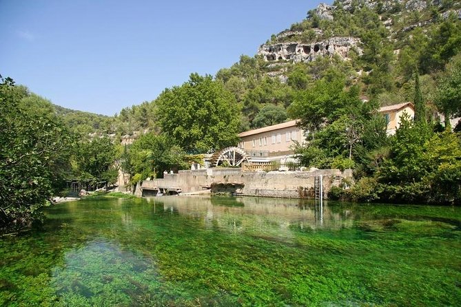 Full Day Best of Provence Tour From Avignon - Destination Highlights