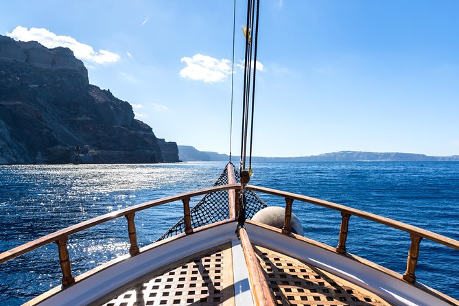 Full Day Boat Tour to Caldera Islands & Sunset in Oia by Bus - Additional Information