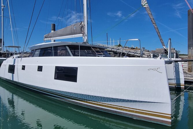 Full Day Boat Trip in Algarve - Lagos - Catamaran Cruise - Meeting Instructions and End Point